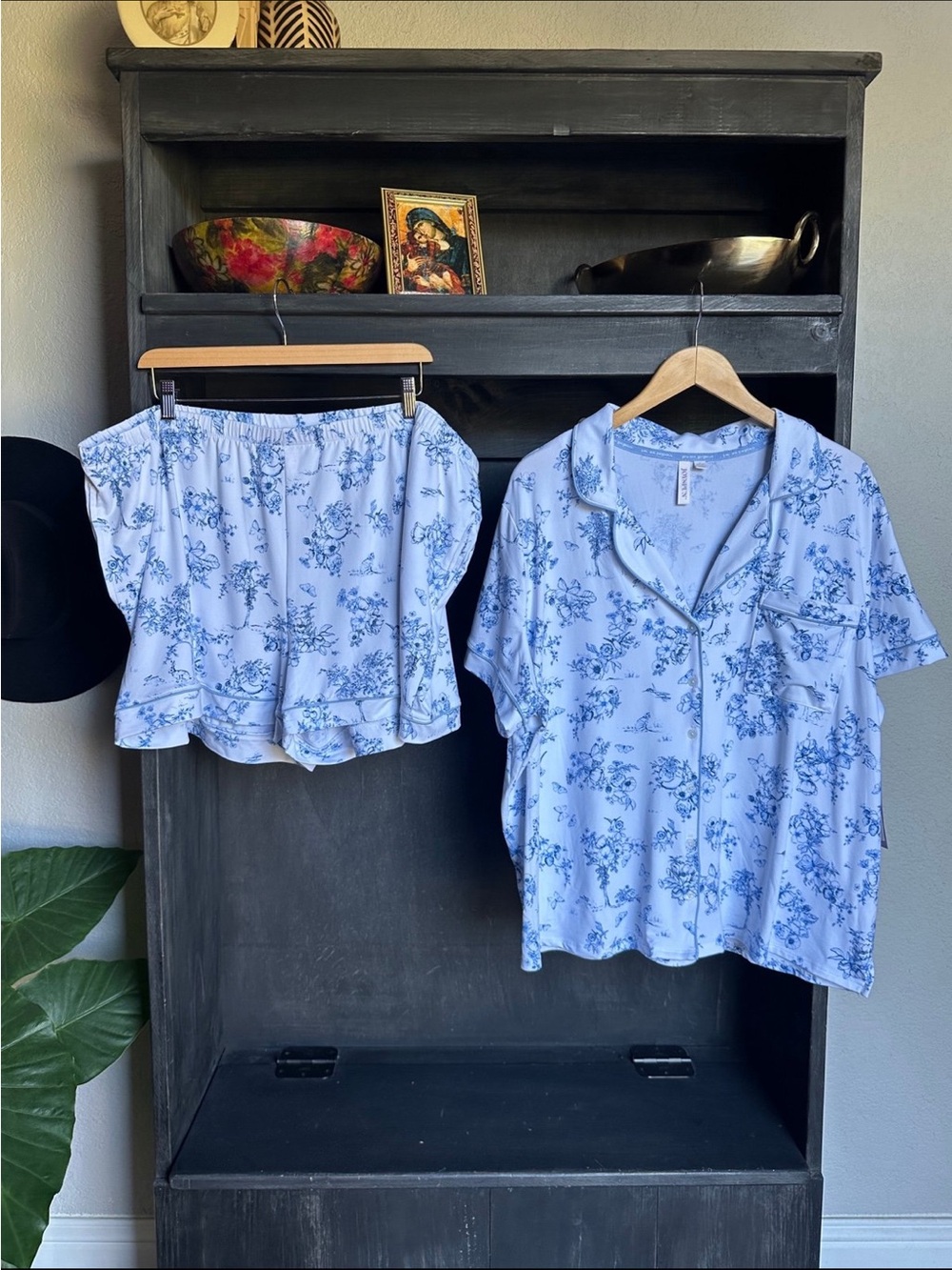 Joyspun Womens Plus Size Pajama Set - Short Sleeve Button Top & Shorts  3X